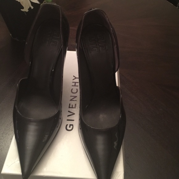 Givenchy deep chocolate almost black patent pumps - Picture 2 of 4