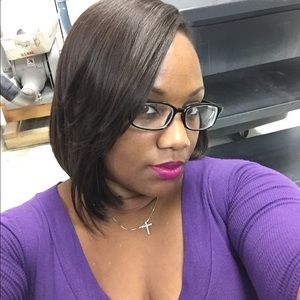 Meet your Posher, Nicole