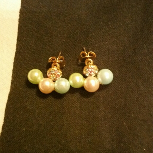 Earrings - Picture 1 of 1