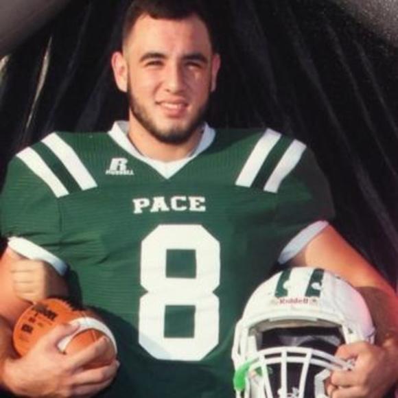 Meet your Posher, Ramiro - Picture 1 of 1