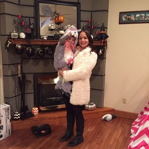 Meet your Posher, Stacy