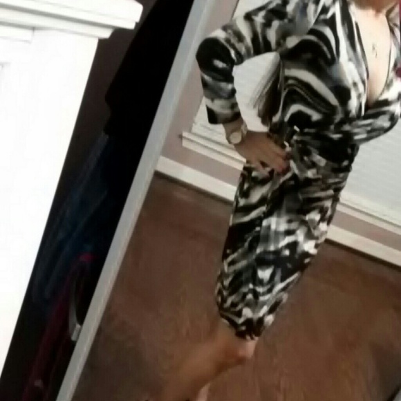 Calvin Klein Dresses & Skirts - Calvin Klein Wrap Dress/ leather gray metal detail