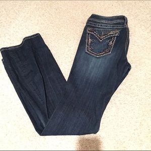 Miss me jeans, boot cut, in great condition!