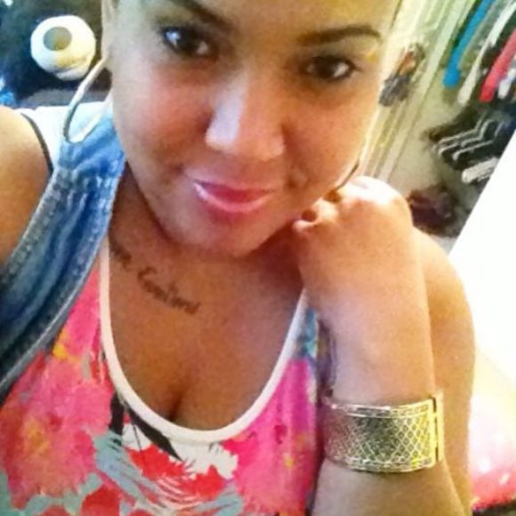 Meet your Posher, Clarisa