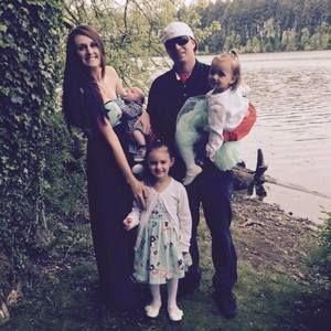 Meet your Posher, Macie