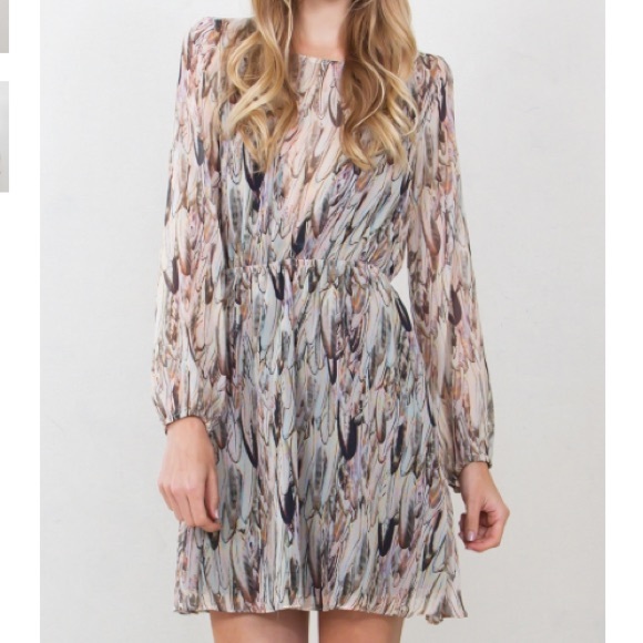 New with tags! Feather printed long sleeve dress.