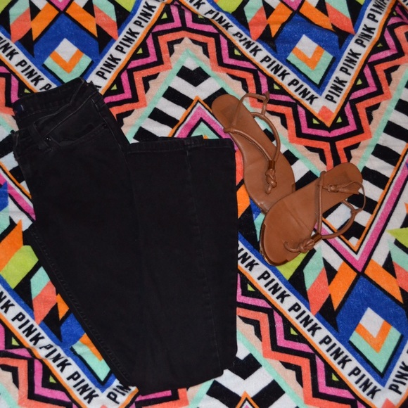 Black Levi skinny jeans