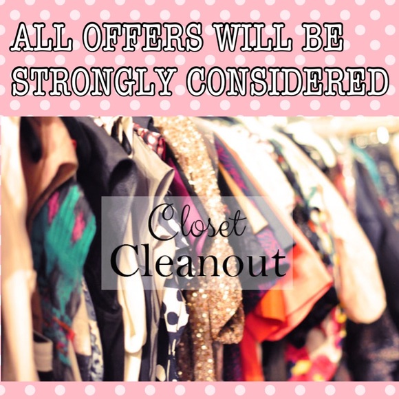 MAKE AN OFFER!! Everything must go!!! 🌷🌸
