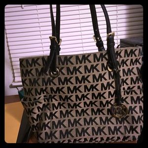 Michael Kors purse