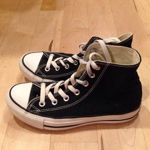 Black converse high tops