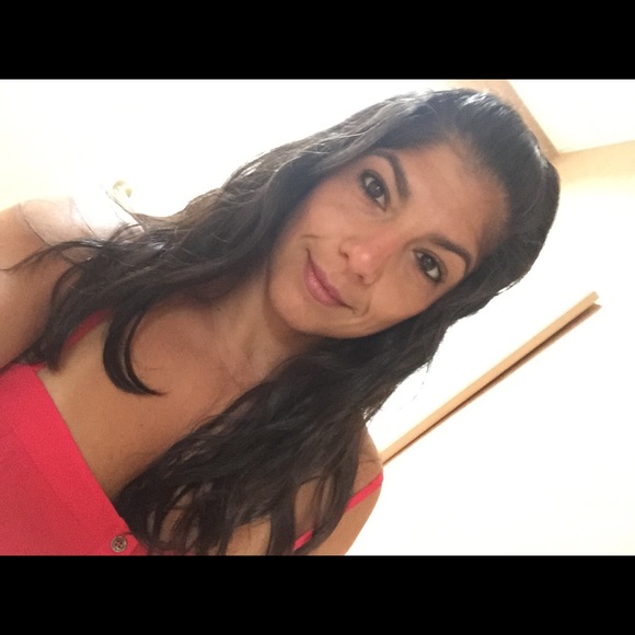 Meet your Posher, Denise