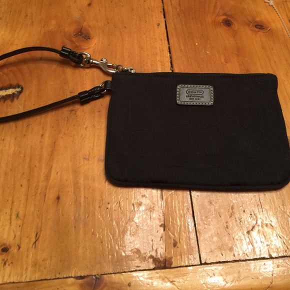 Coach wristlit Black