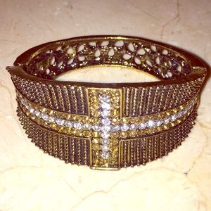 Gold bracelet with rhinestones. Perfect condition