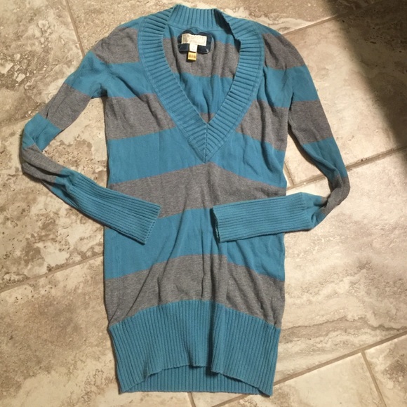 AE sweater!!