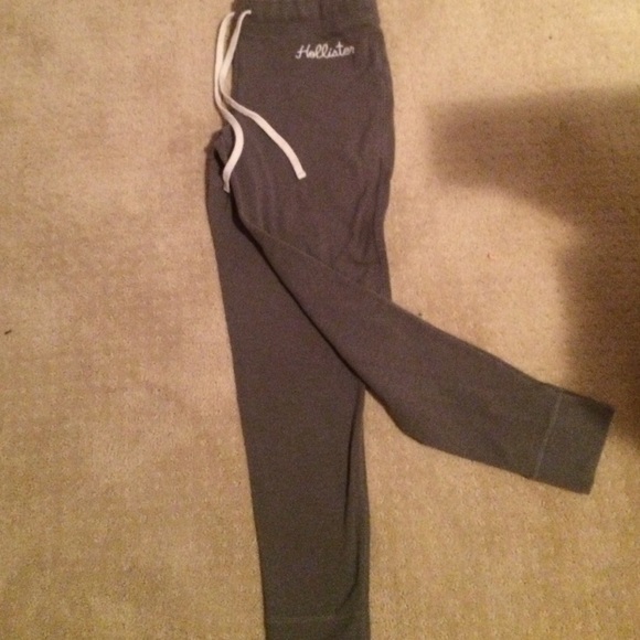Grey Hollister skinny sweats