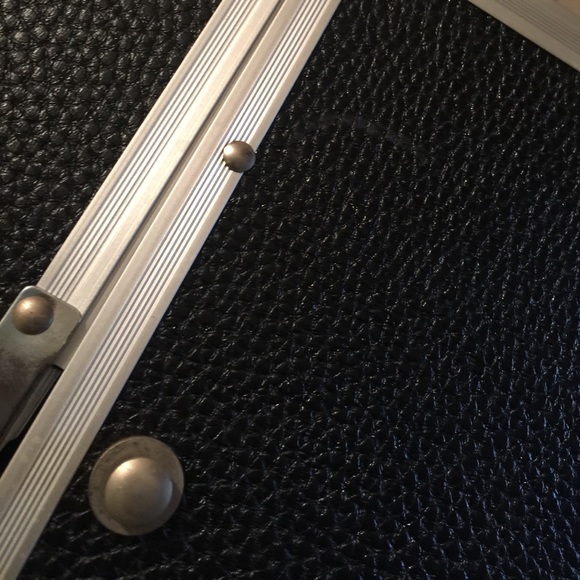 Makeup case - Picture 2 of 4