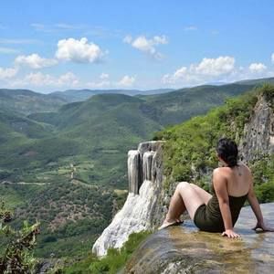 Meet your Posher, Corina