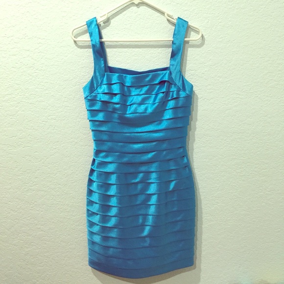 Silky blue dress👗