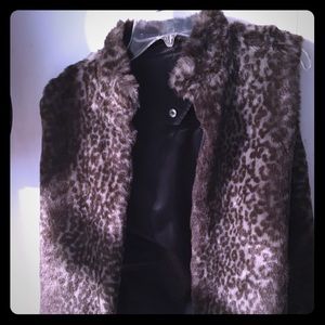 Fur vest