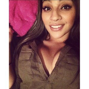 Meet your Posher, Vanessa