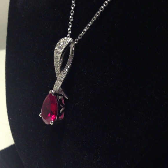 💸SOLD💸 Ruby & White Topaz Necklace - Picture 3 of 3