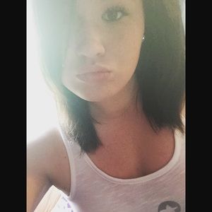 Meet your Posher, Leah