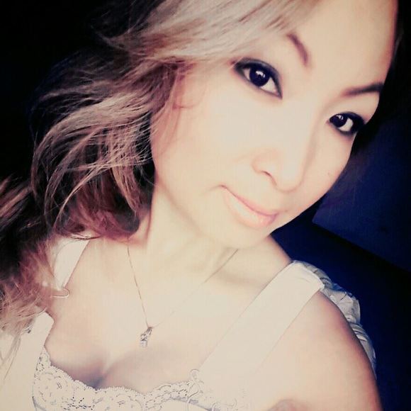 Meet your Posher, Mslori - Picture 1 of 1