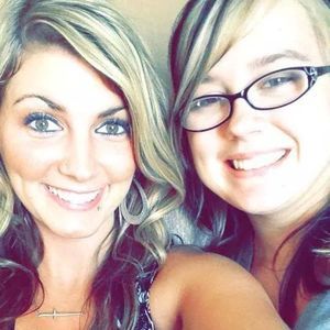 Meet your Posher, Casie