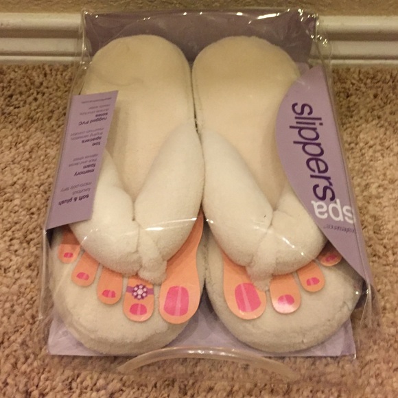 Memory foam spa slippers