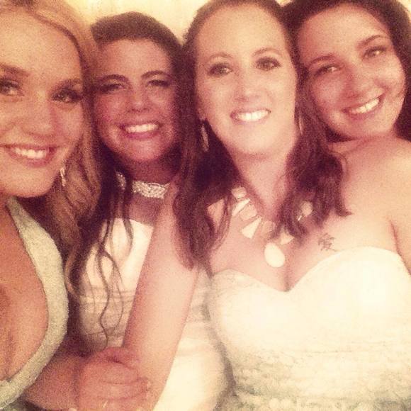 Meet your Posher, Lauren - Picture 1 of 1