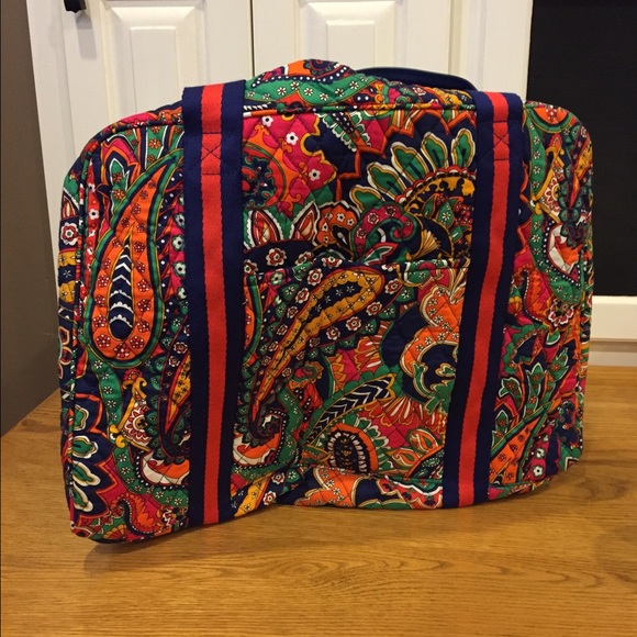 Vera Bradley Handbags - Brand new Vera Bradley sports duffle bag