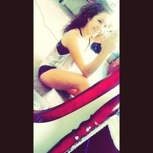 Meet your Posher, Alexis