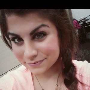 Meet your Posher, Loredana