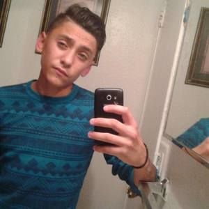 Meet your Posher, Cesar