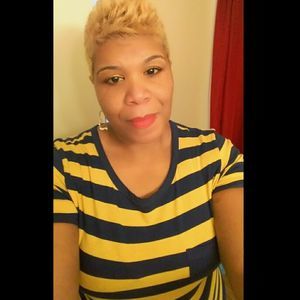 Meet your Posher, Sofeeia
