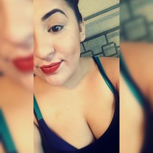 Meet your Posher, Karina