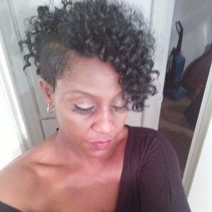 Meet your Posher, Vivian