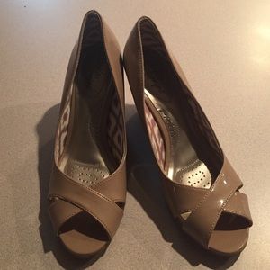 Nude peep toe wedges