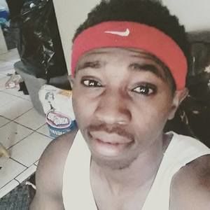 Meet your Posher, Deandre