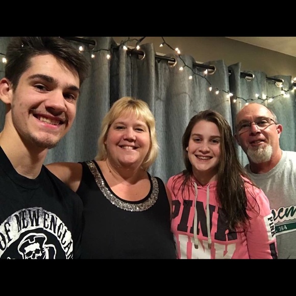 Meet your Posher, Jaeda - Picture 1 of 1