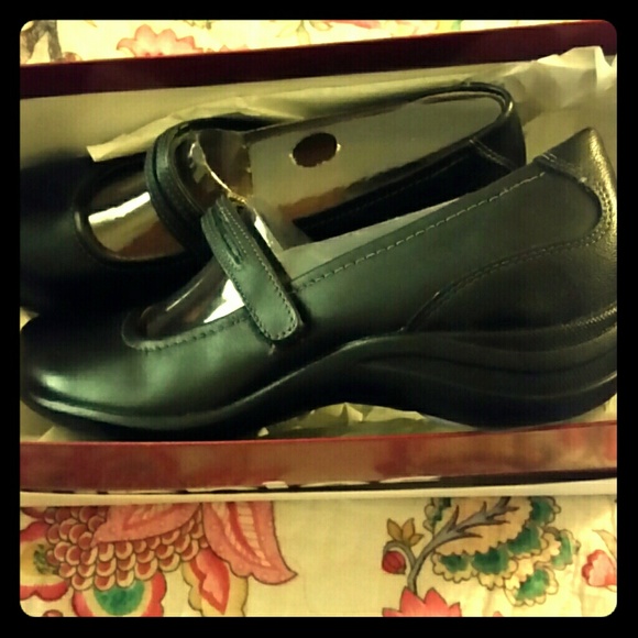 Hush puppies mary janes