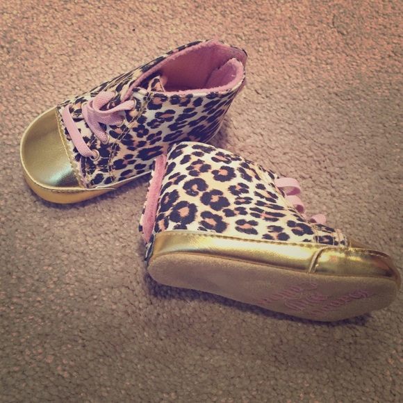 Juicy Couture Baby Sneakers - Picture 1 of 4