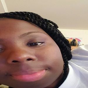 Meet your Posher, Ebony
