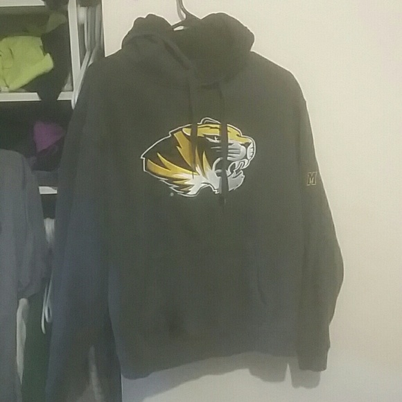 Dark grey mizzlu hoodie