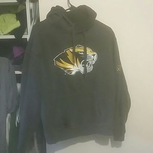 Dark grey mizzlu hoodie