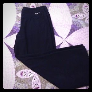 ✔️NIKe workout crops/yoga✔️