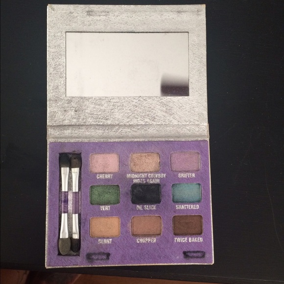Urban decay pallete **for owlseye**