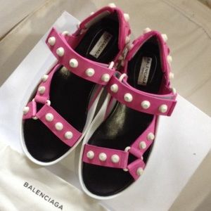 CLOSET CLEAROUT🍥BALENCIAGA Arena Sandals