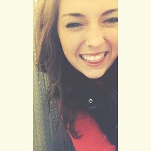 Meet your Posher, Whitney