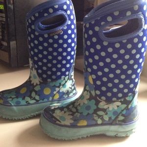 Kids BOGS youth size 11
